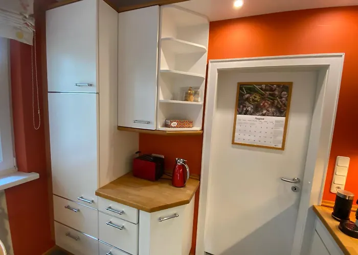 Haus, Idyllischer Garten, Garage *