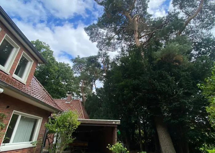 Haus, Idyllischer Garten, Garage Villa