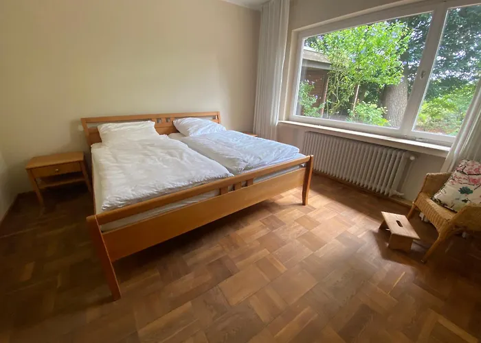 Haus, Idyllischer Garten, Garage *